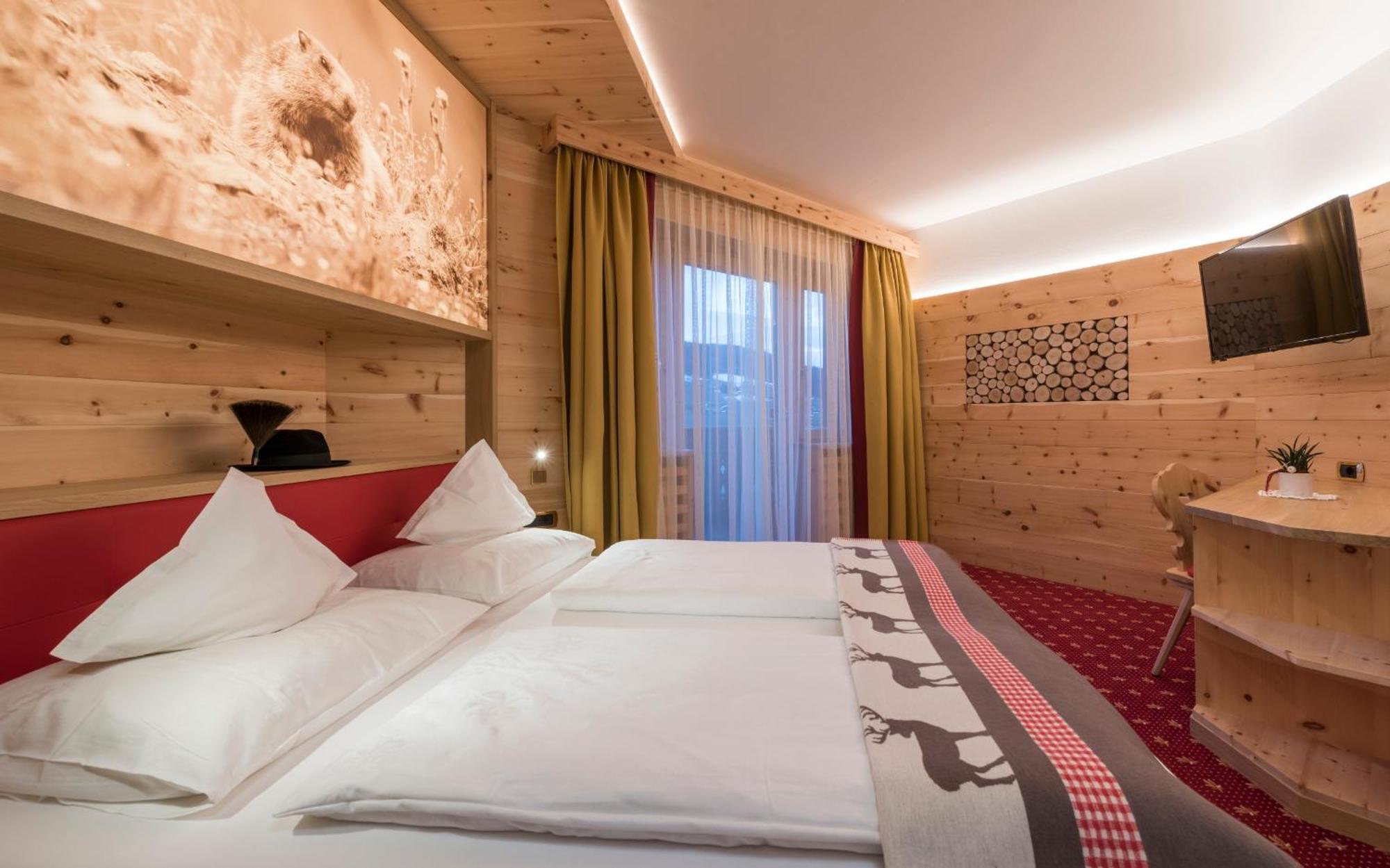 Hotel Schönblick Meransen Zimmer foto